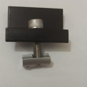 Juodas 30 mm galinis laikiklis (END CLAMP)